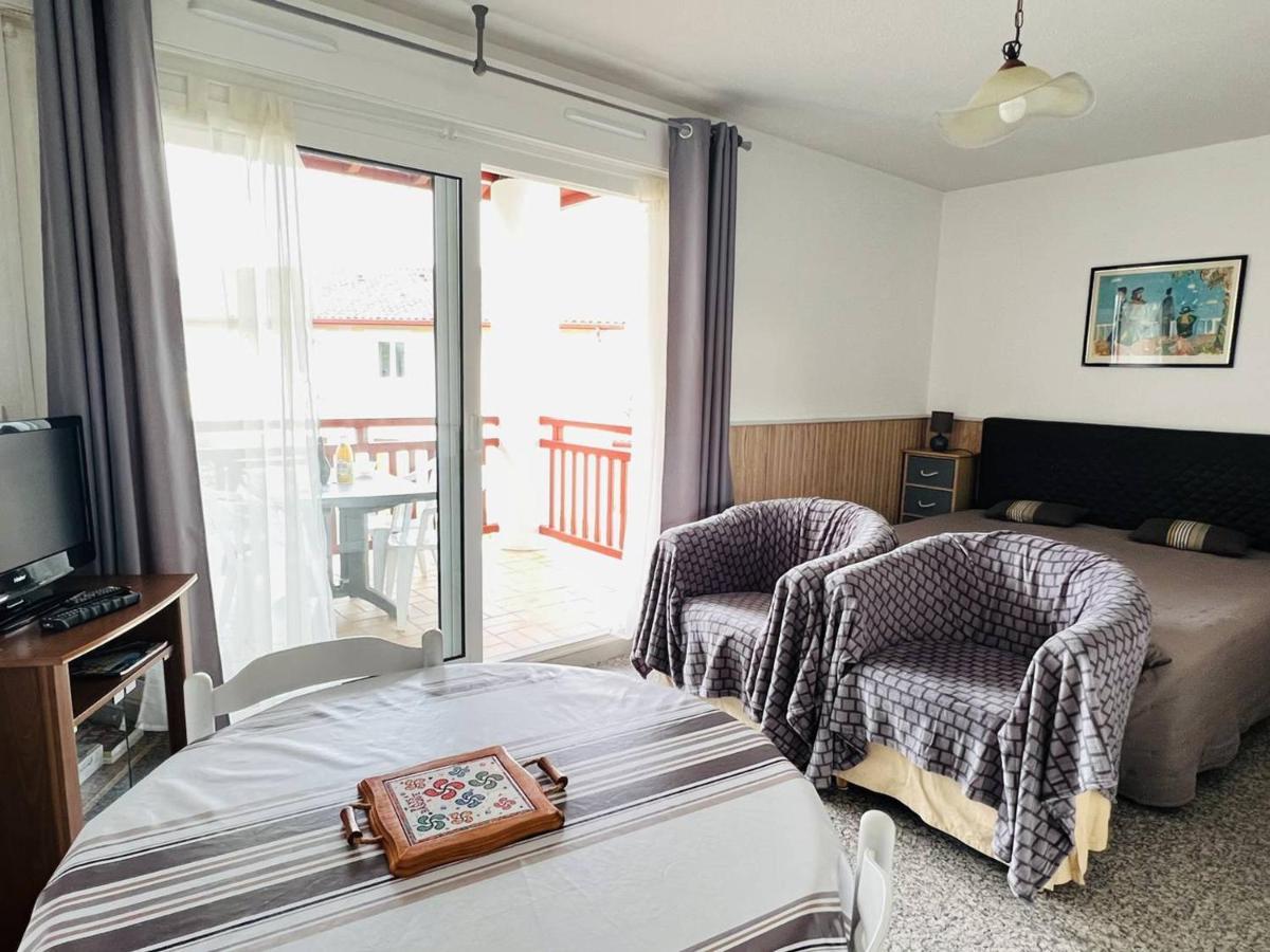 Appartement T1 Lumineux Avec Balcon Ensoleille Et Parking, 2 Couchages, Cambo-Les-Bains - Fr-1-495-16 Eksteriør bilde