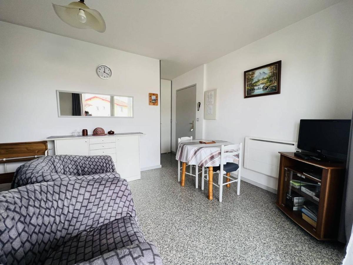 Appartement T1 Lumineux Avec Balcon Ensoleille Et Parking, 2 Couchages, Cambo-Les-Bains - Fr-1-495-16 Eksteriør bilde